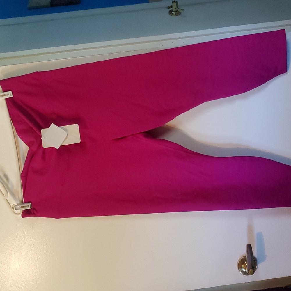 Fabletics Vibrant Pink Leggings